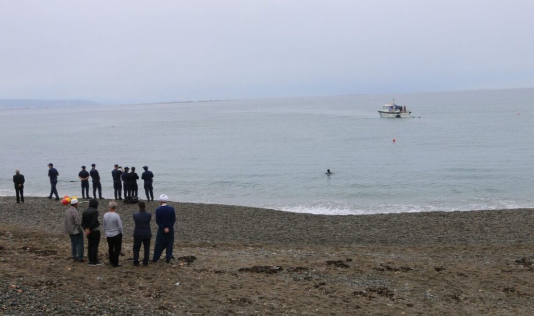  Trabzon'un Of ilçesinde denizde kaybolan çocuğun cansız bedenine ulaşıldı.