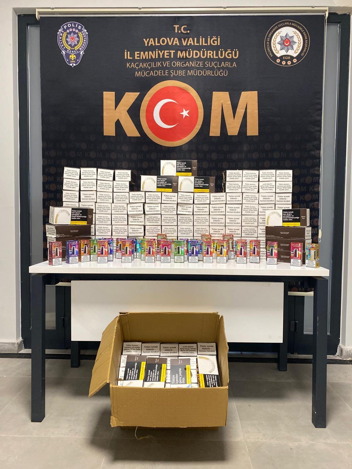  Yalova'da düzenlenen operasyonda çok sayıda kaçak elektronik eşya ile tütün