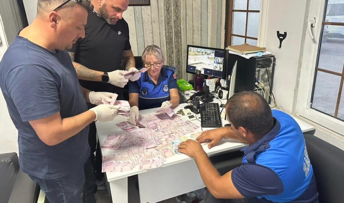 Yalova'da zabıta ekipleri tarafından yakalanan dilencinin üzerinde 45 bin lira