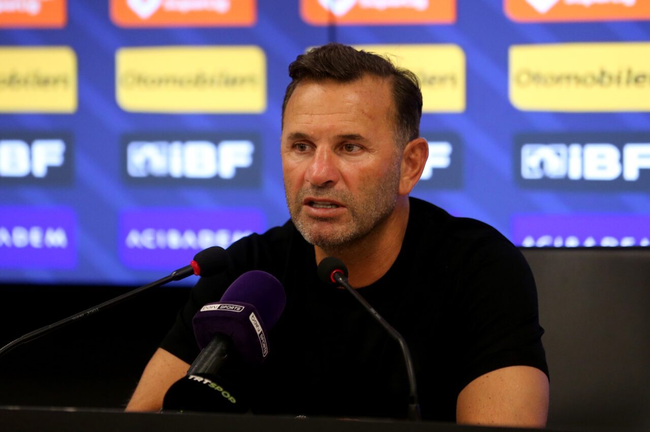  Galatasaray Teknik Direktörü Okan Buruk, Trendyol Süper Lig'in 3. haftasında