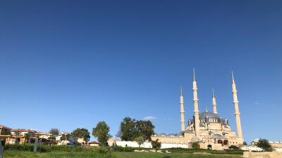 Osmanlı arşivi uzmanı, Hattat Talip Mert, kaleme aldığı “Selimiye Camii