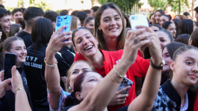 Tayland'ın başkenti Bangkok'da düzenlenen 2025 FIVB Dünya Şampiyonası'nda gümüş madalya