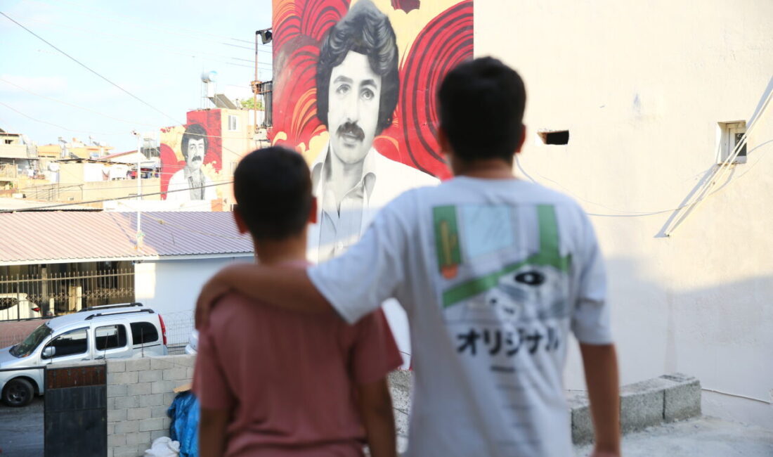 Adana'nın merkez Seyhan ilçesi Hürriyet Mahallesi'nde büyüyen arabesk müziğin unutulmaz