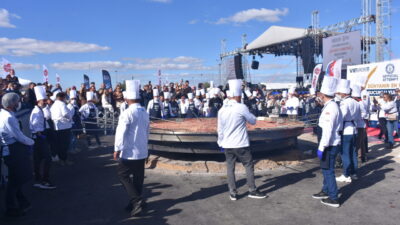 Afyonkarahisar'da "7. Uluslararası Gastro Afyon Turizm ve Lezzet Festivali" başladı.
