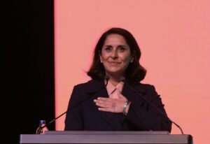 AK Parti Genel Başkan Yardımcısı Sevilay Tuncer, İklim Kanunu'nun sanayici