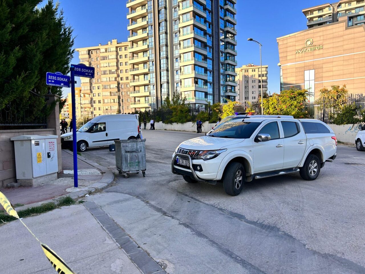 Ankara Çankaya'da silahlı saldırıya uğrayan bir kişi hayatını kaybetti.