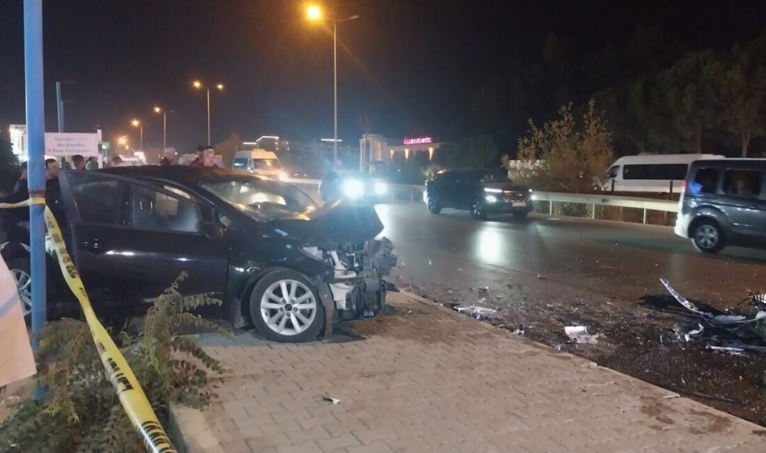 Antalya'nın Manavgat ilçesindeki trafik kazasında 2 kişi hayatını kaybetti, 2