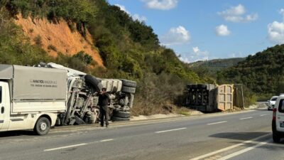 İstanbul Arnavutköy'de seyir halindeyken kontrolden çıkarak devrilen hafriyat kamyonunun sürücüsü
