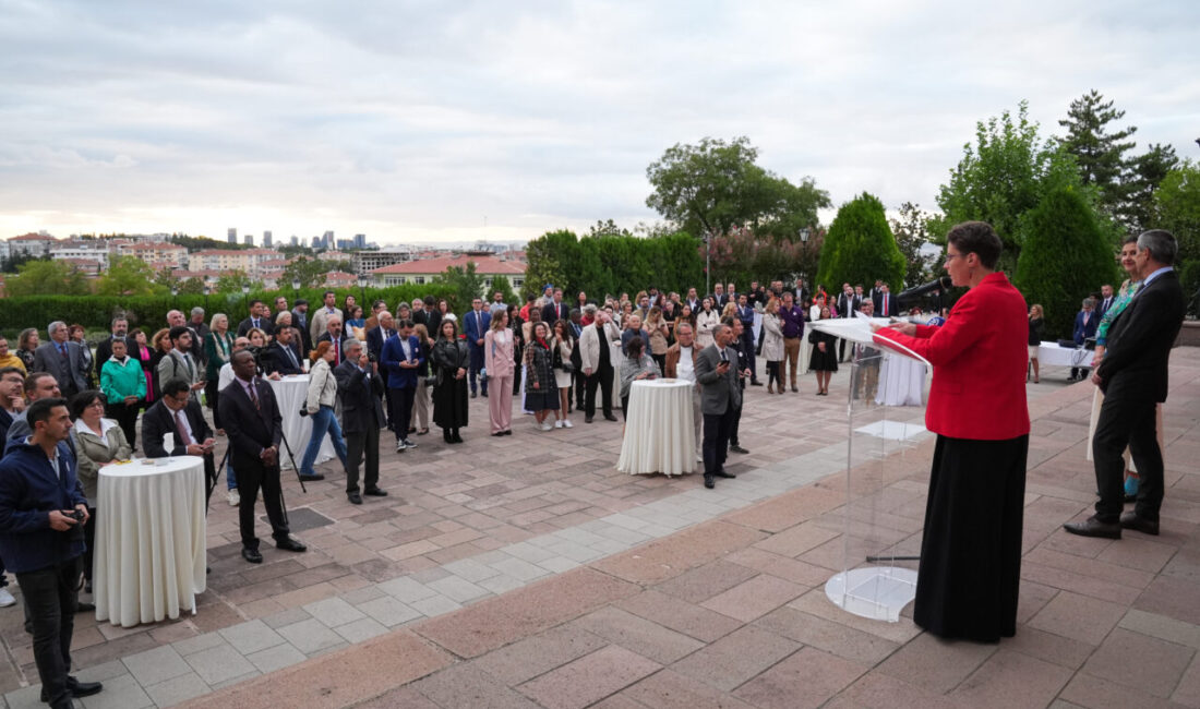 Fransa'nın Ankara Büyükelçiliği ve Türkiye Fransız Kültür Merkezi (Institut Français),