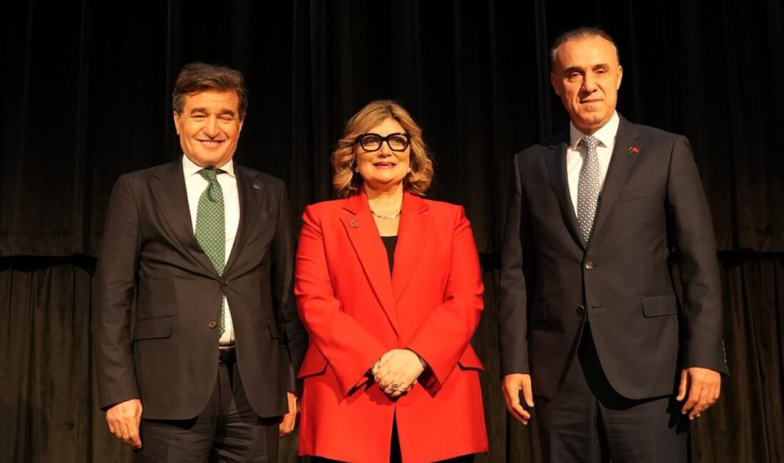 Türkiye İhracatçılar Meclisi (TİM) Başkan Vekili Ahmet Güleç, Avustralya'ya 2024'te