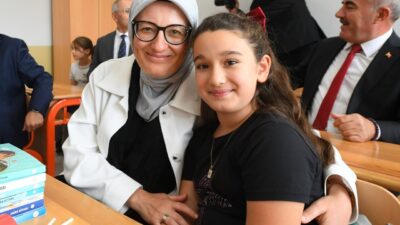  Balıkesir'in Altıeylül ilçesine bağlı Nergiz Mahallesi'nde yapımı tamamlanan Nergiz İlkokulu,