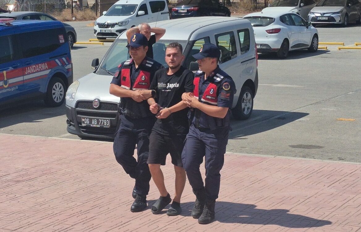 Muğla'nın Bodrum ilçesinde yasa dışı yollardan yurt dışına geçmeye çalışan