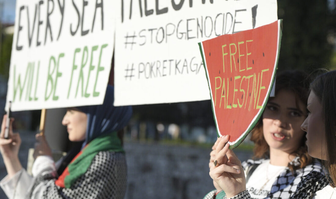 Bosna Hersek'in başkenti Saraybosna'daki Miljacka Nehri'ne, Filistin ile dayanışma ve