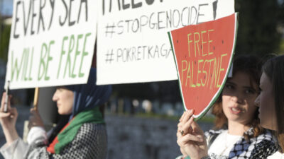 Bosna Hersek'in başkenti Saraybosna'daki Miljacka Nehri'ne, Filistin ile dayanışma ve