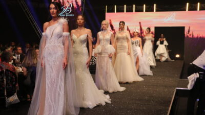 Bulgaristan'da Türkiye'nin Sofya Büyükelçiliğinin katkısıyla "CodeFashion Runway" defilesi düzenlendi.