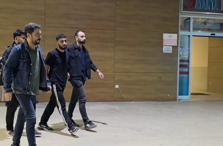 Bursa'nın İnegöl ilçesinde çıkan bıçaklı kavgada ağır yaralanan kişi hastaneye