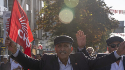 CHP Genel Başkanı Özgür Özel, İstanbul 45. Asliye Hukuk Mahkemesince