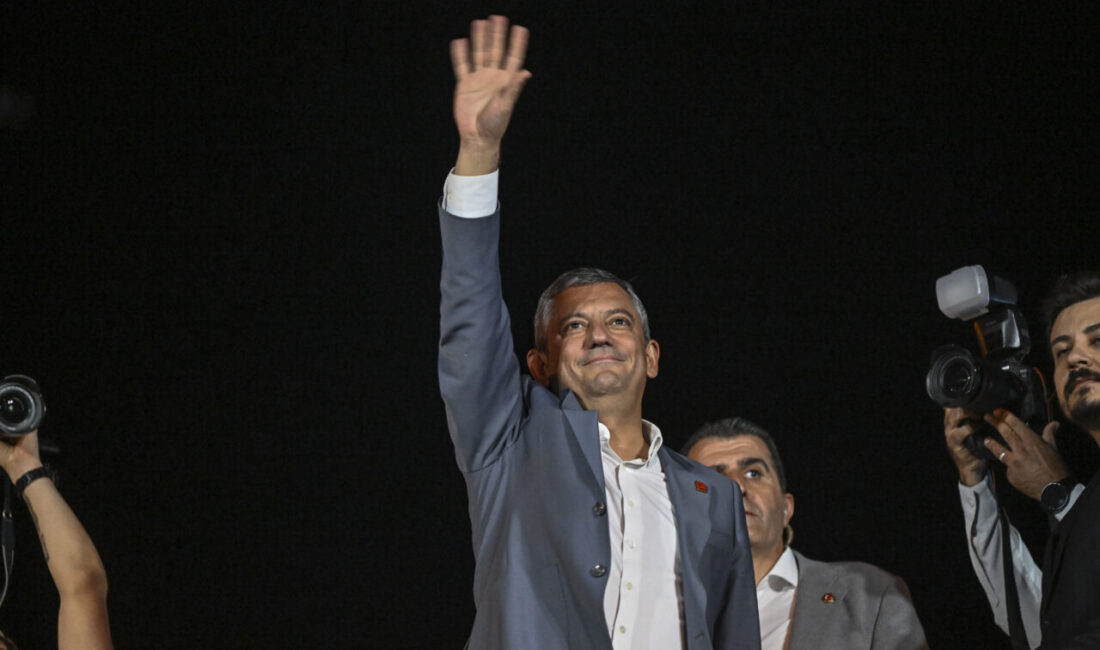  CHP Genel Başkanı Özgür Özel, İstanbul Büyükşehir Belediyesine (İBB) yönelik