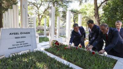 CHP Genel Başkanı Özgür Özel, partisinin 102. kuruluş yıl dönümü