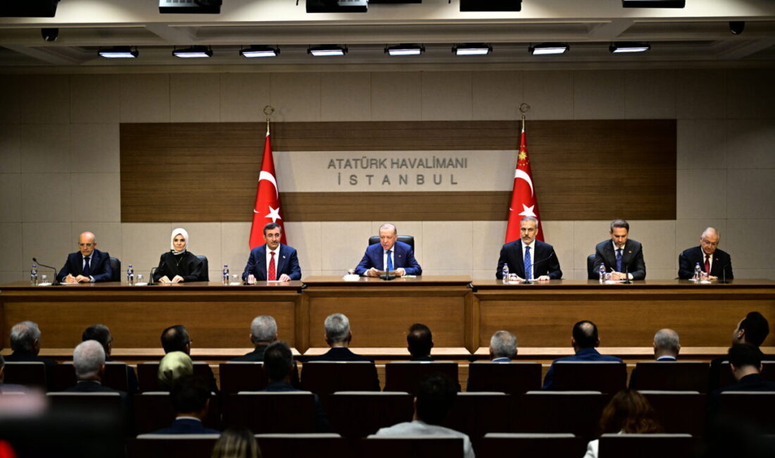 Cumhurbaşkanı Recep Tayyip Erdoğan, Cumhuriyet Halk Partisi (CHP) Genel Başkanı