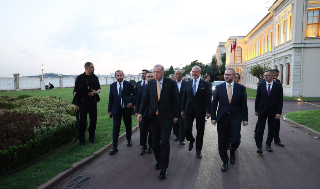  Cumhurbaşkanı Recep Tayyip Erdoğan'a, Togg'un yeni satışa çıkan modeli T10F