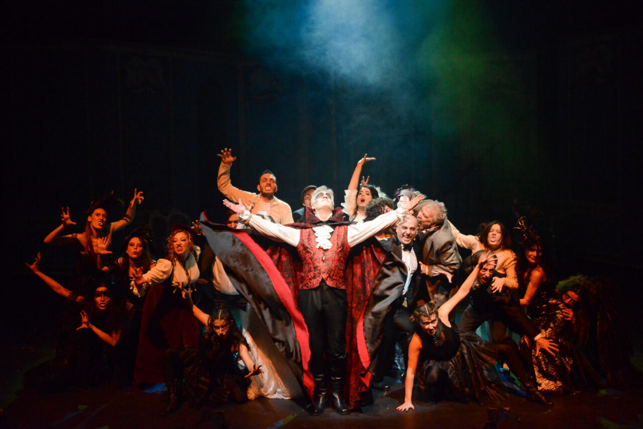 Devlet Tiyatroları (DT), "Girne Fest 25" kapsamında üç farklı yapımıyla