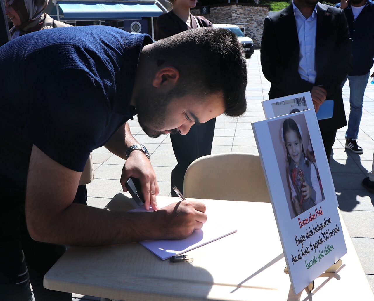 Erzurum, Ardahan ve Ağrı'da, İsrail'in saldırıları altındaki Gazze'de eğitimleri yarıda