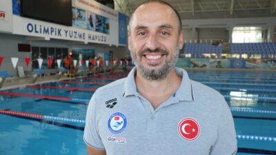 Yüzmede 6 Türkiye şampiyonluğu ve farklı kategorilerde 90 madalyası bulunan