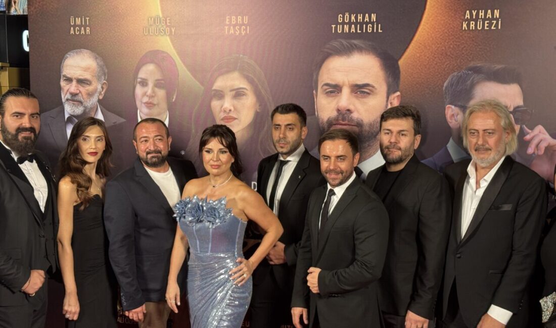  Yönetmen koltuğunda Haktan Özkan'ın oturduğu, idari koordinatörlüğünü Canan Yılmaz'ın üstlendiği