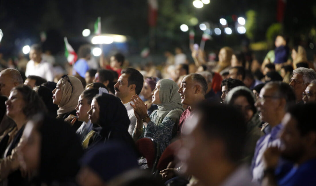  İran'ın başkenti Tahran'da binlerce kişinin katılımıyla Hazreti Muhammed’in doğum yıldönümü