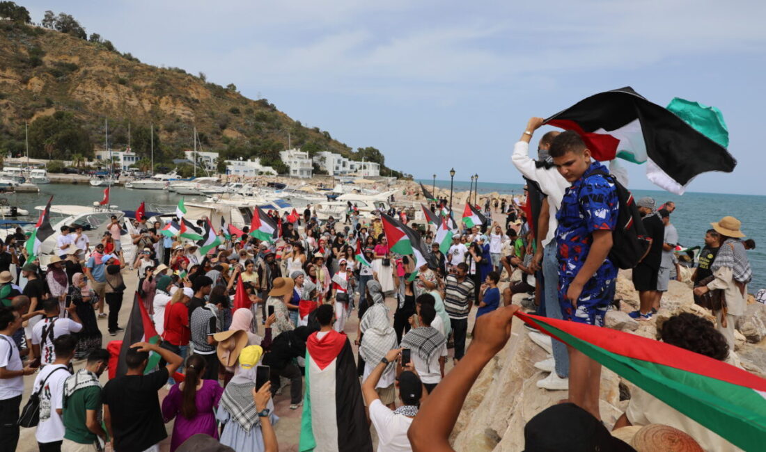 Gazze’ye insani yardım ulaştırmak ve ablukayı kırmak üzere yola çıkan
