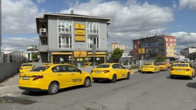 İstanbul Büyükşehir Belediyesi (İBB) Meclisinde, taksi ücretlerine yüzde 30 zam