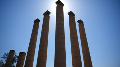 İzmir'in Bayraklı ilçesindeki Smyrna Höyüğü'nde (eski Smyrna) arkeolojik kazılar devam