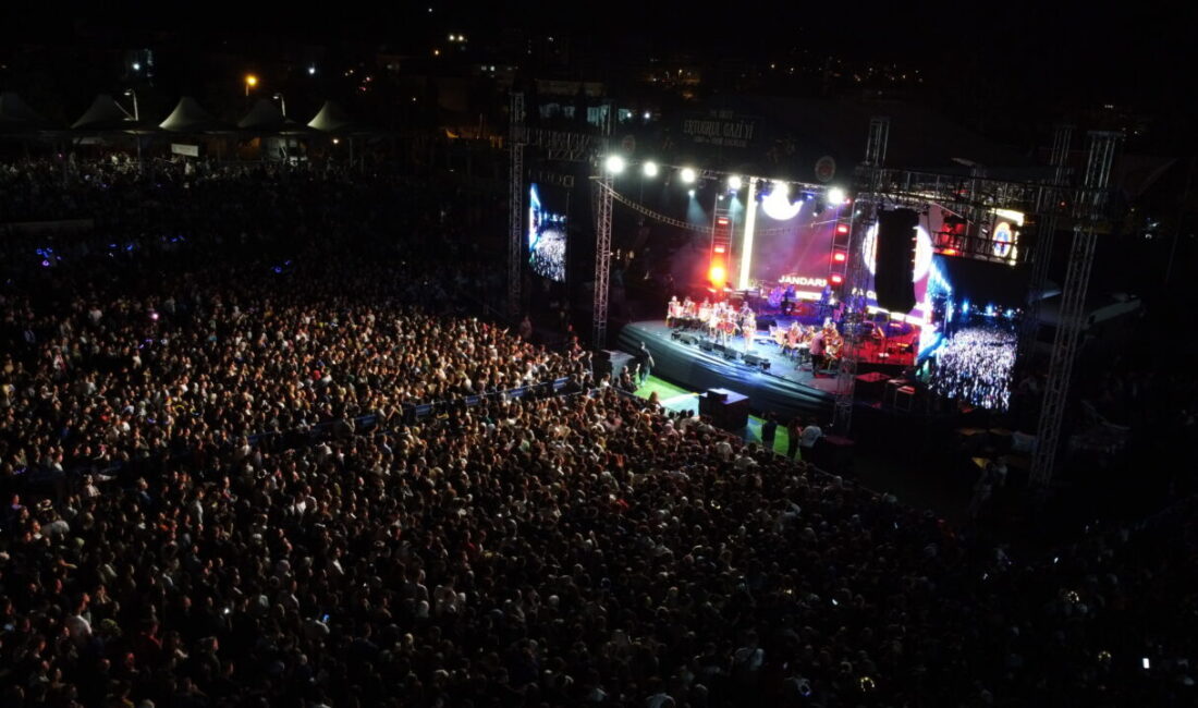  Bilecik'in Söğüt ilçesinde bu yıl 744'üncüsü düzenlenen Söğüt Ertuğrul Gazi'yi