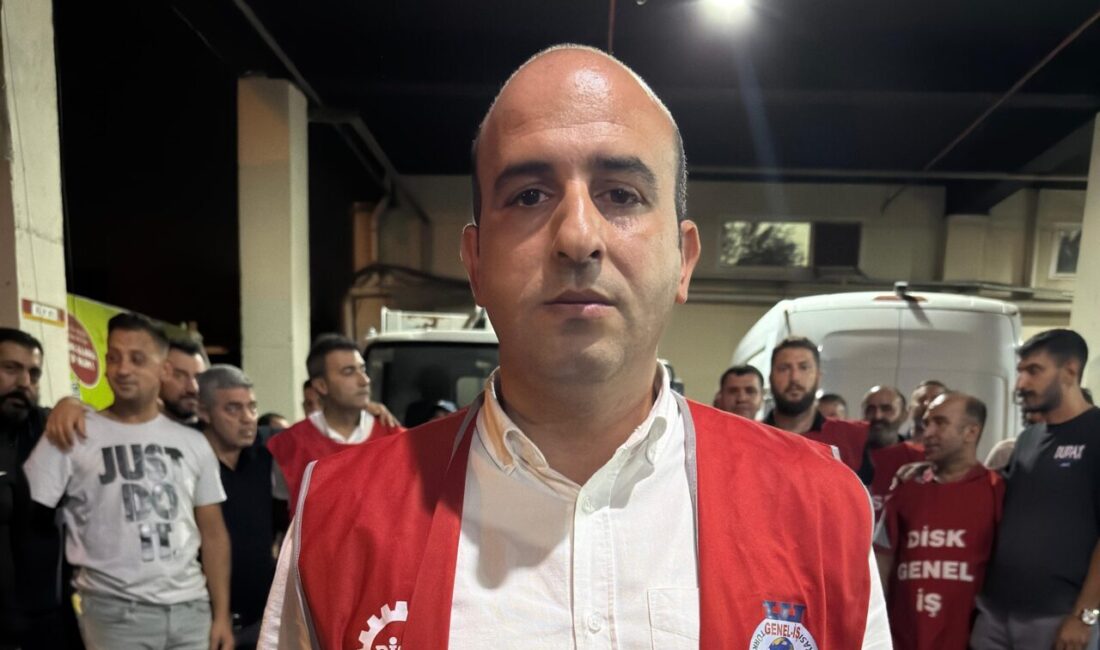 Karşıyaka Belediyesi iştiraki şirketlerden 5 aydır maaş alamadıkları gerekçesiyle yaklaşık