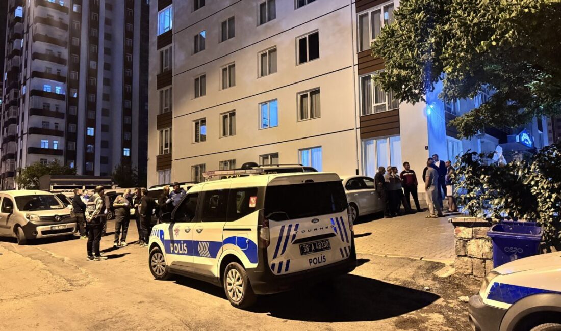  Kayseri'nin Talas ilçesinde 12 yaşındaki çocuğun bıçakladığı üvey baba ağır