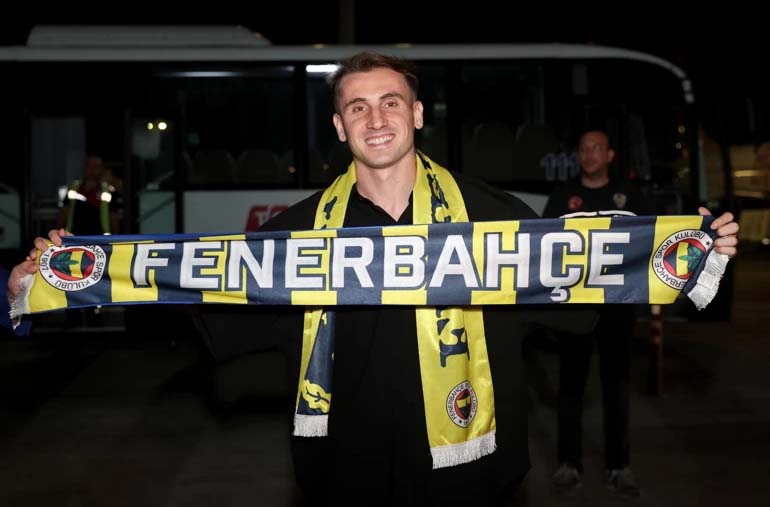 Fenerbahçe, milli futbolcu Kerem Aktürkoğlu'nu 4 yıllığına kadrosuna kattığını duyurdu.