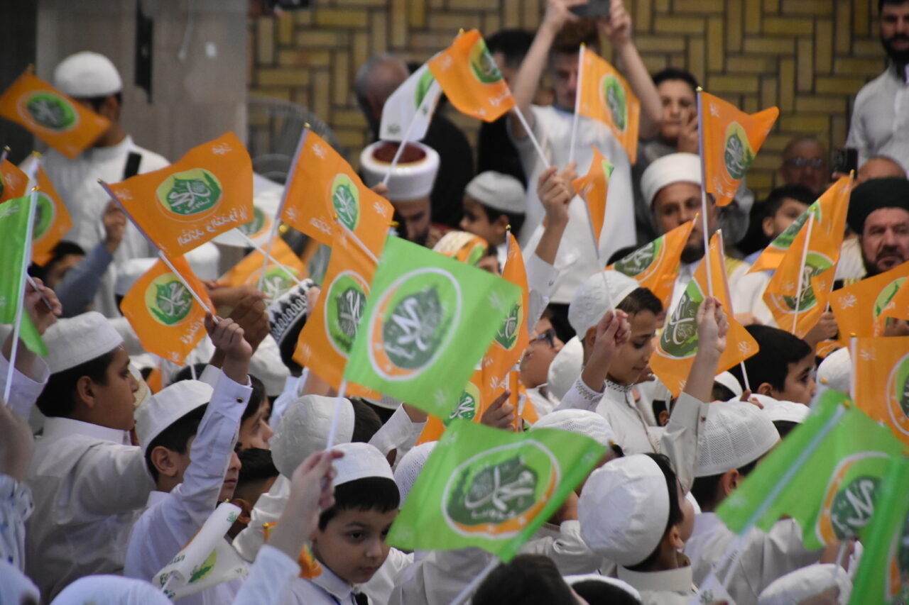 Irak'ın Kerkük kentinde Mevlit Kandili dualarla idrak edildi.