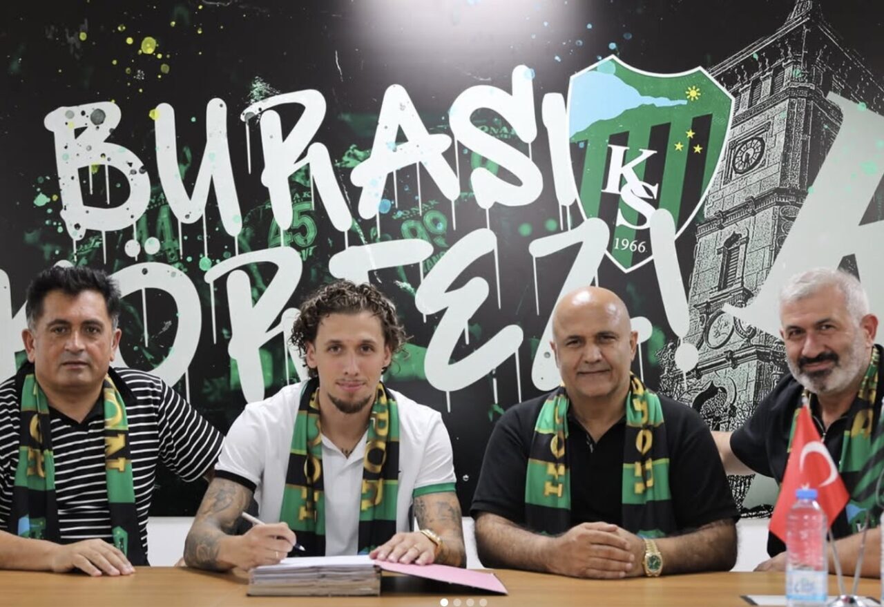  Trendyol Süper Lig ekiplerinden Kocaelispor, Kuzey Makedonyalı kanat oyuncusu Darko