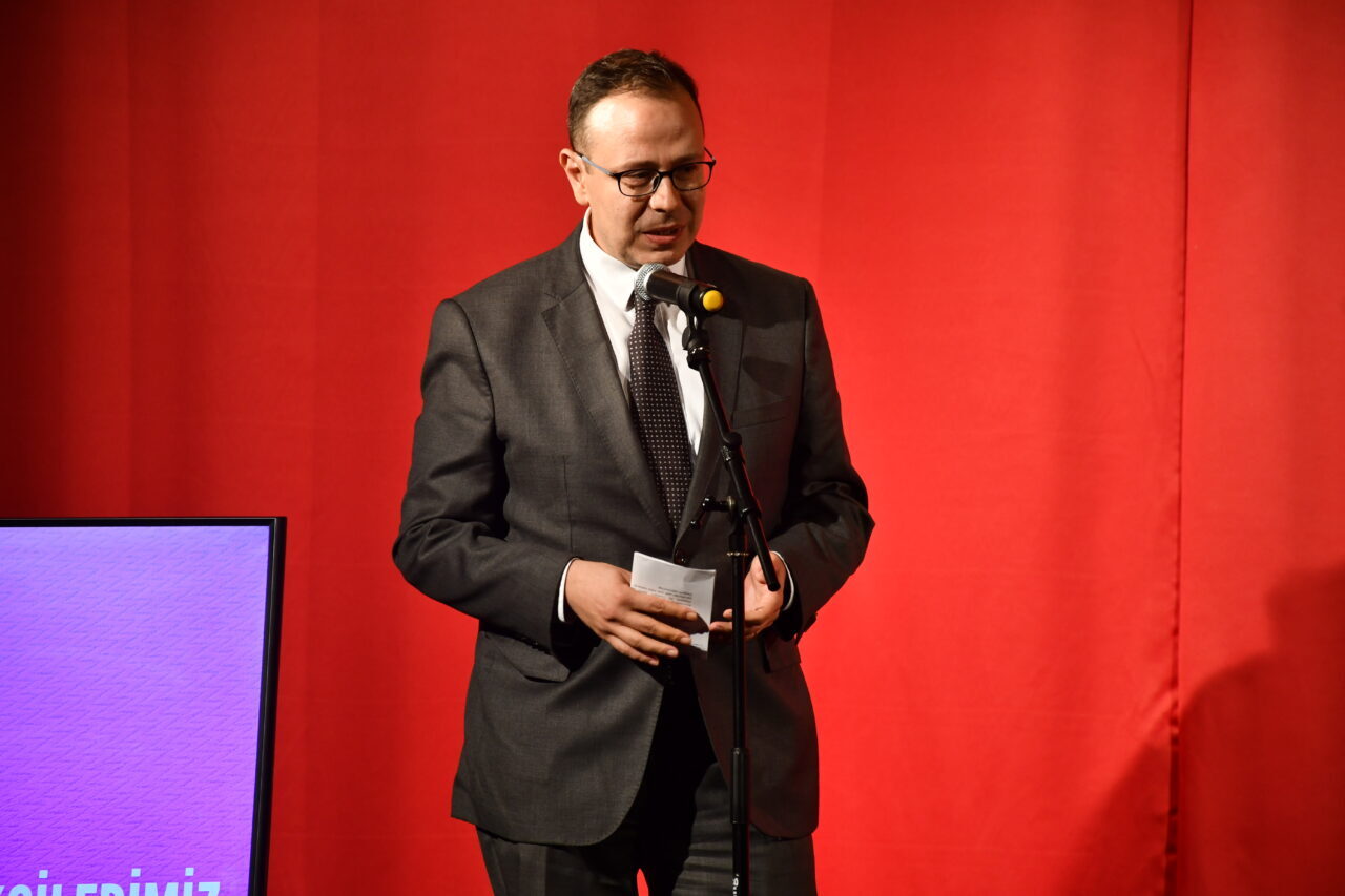 Kosova'nın güneyindeki Prizren şehrinde ilk defa düzenlenen "Prizren Uluslararası Türkçe