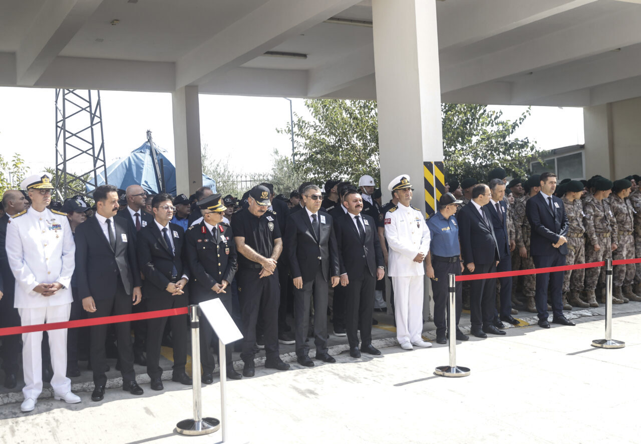 Mersin'de atış eğitimi sırasında meydana gelen kaza sonucu şehit olan
