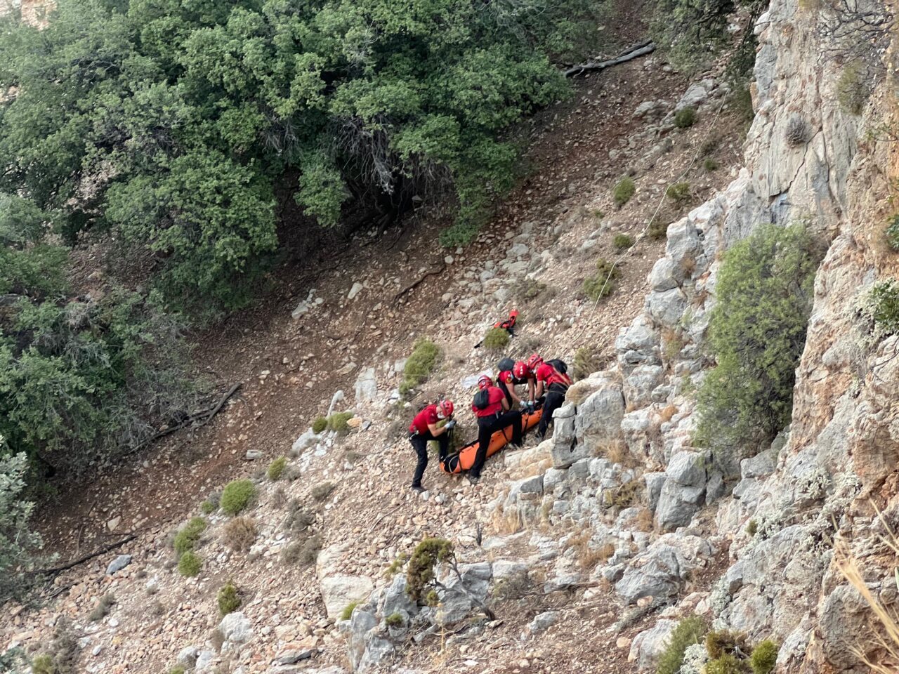 Muğla'nın Seydikemer ilçesindeki tarihi Likya Yolu'nda Avustralyalı turist ölü bulundu.
