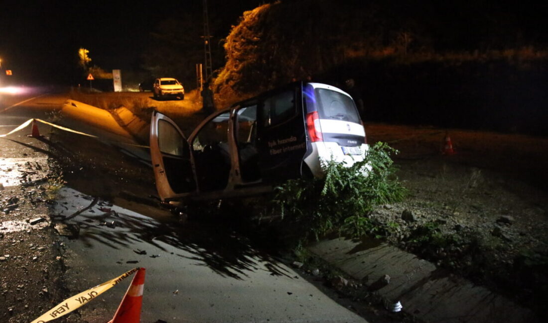 Ordu'nun Ulubey ilçesinde iki hafif ticari aracın çarpışması sonucu 1
