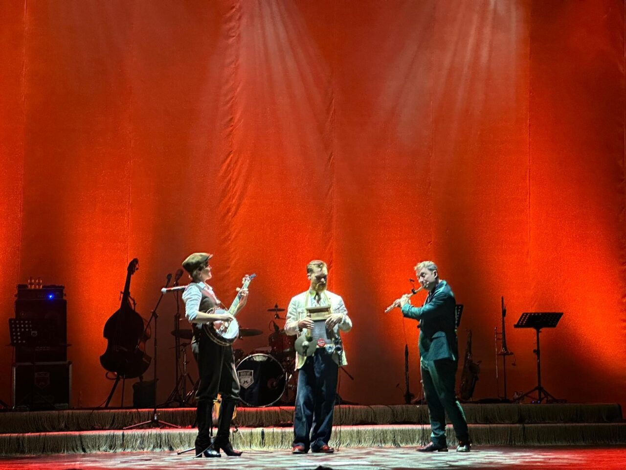 Dünyanın sevilen müzik kolektiflerinden Postmodern Jukebox, "Magic & Moonlight Tour"