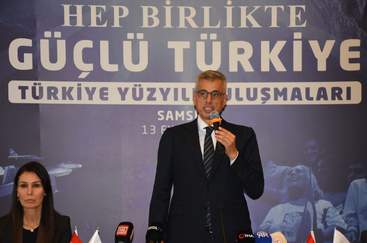 Sağlık Bakanı Kemal Memişoğlu, "Dünyanın en iyi sağlık hizmetini veriyoruz.