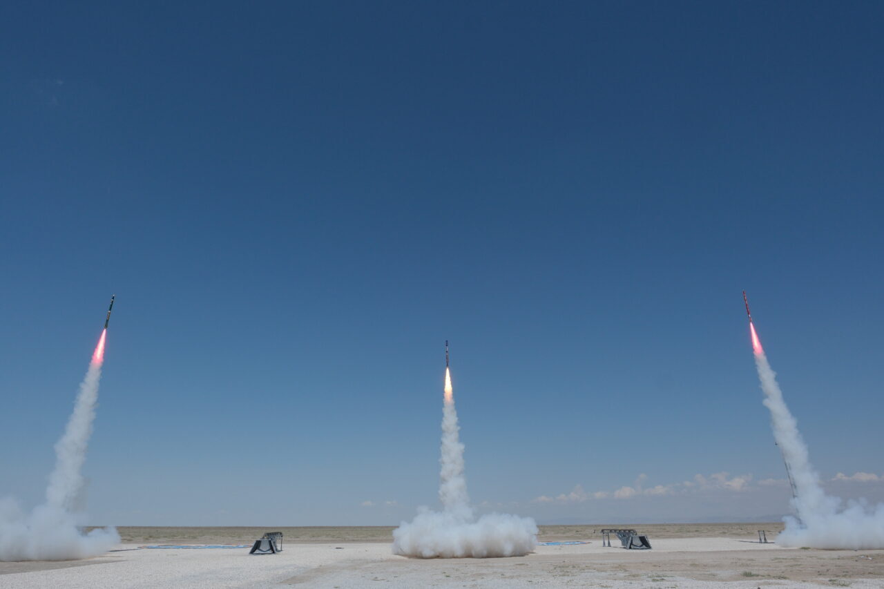 Roketsan yürütücülüğündeki TEKNOFEST RoketYarışması'nın son gününde üç ayrı roket aynı