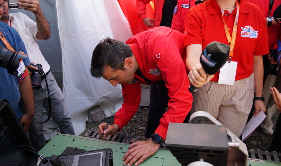  TEKNOFEST Yönetim Kurulu Başkanı Selçuk Bayraktar, Tekirdağ'da düzenlenen TEKNOFEST İnsansız