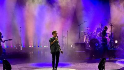 Teoman, Bayhan Müzik organizasyonuyla Türkiye turnesi kapsamında İstanbul'da müzikseverlerle buluştu.