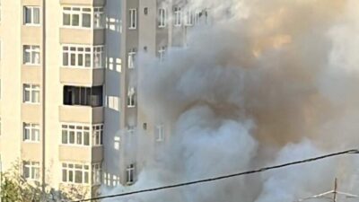 İstanbul  Ümraniye'de yolcuların bulunduğu İETT otobüsü, seyir halindeyken yanarak kullanılamaz