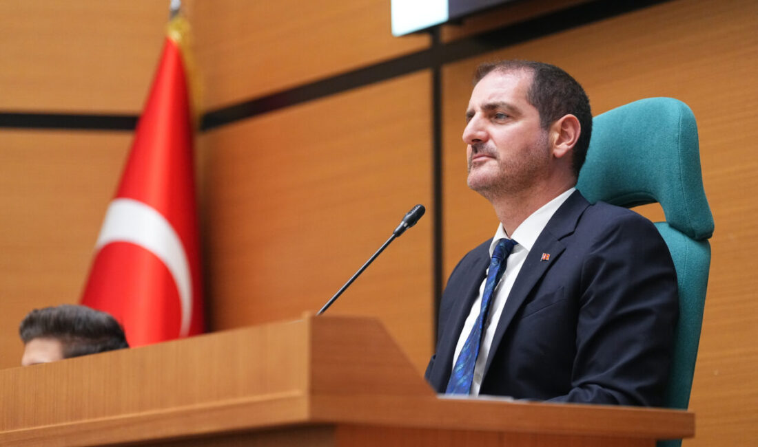 Üsküdar Belediye Meclisi'nde, tadilat gerekçesiyle kapatılan çocuk köyündeki at çiftliğinin